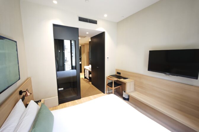 hotel-ambit-habitación-doble-deluxe-bañera-hidromasaje-2