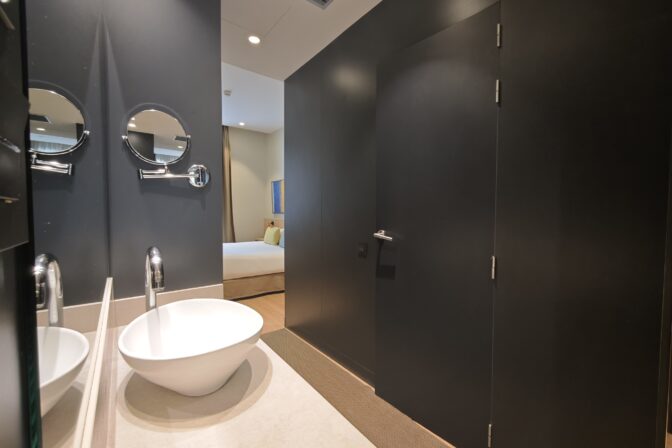hotel ambit habitación doble deluxe bañera hidromasaje